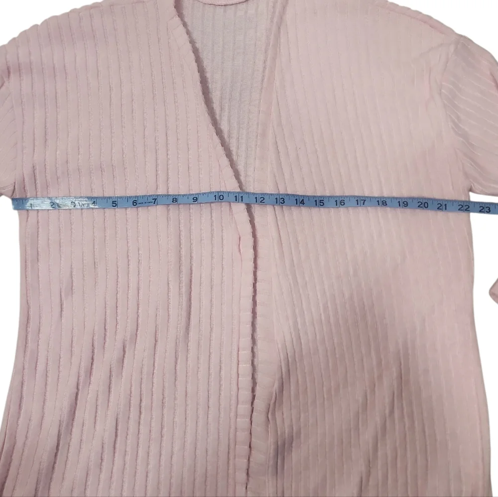 Light Pink Ribbed Cardigan And Shorts Set. M/L - Picture 7 of 10